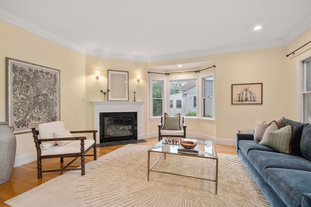 142 Hartman Rd, Newton, MA 02459