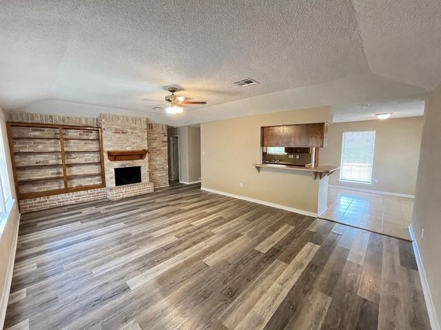 6902 Feather Creek Drive, Houston, TX 77086