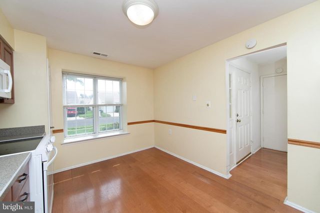7 FAIRFAX DR, Mount Laurel, NJ 08054