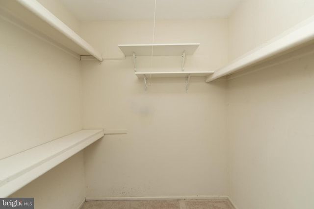 7 FAIRFAX DR, Mount Laurel, NJ 08054