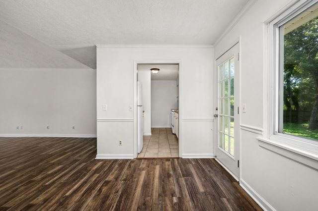 121 Sunnymeade Dr, Mount Juliet, TN 37122