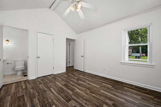 121 Sunnymeade Dr, Mount Juliet, TN 37122