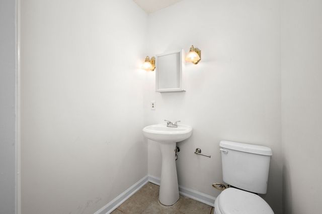 121 Sunnymeade Dr, Mount Juliet, TN 37122