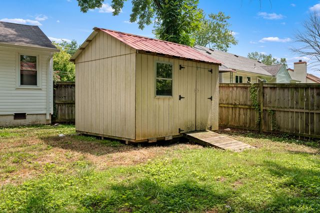 121 Sunnymeade Dr, Mount Juliet, TN 37122
