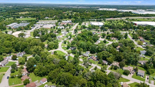121 Sunnymeade Dr, Mount Juliet, TN 37122