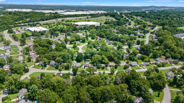 121 Sunnymeade Dr, Mount Juliet, TN 37122