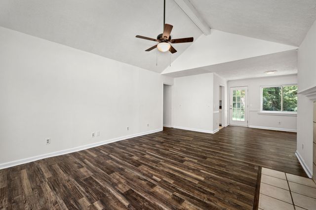 121 Sunnymeade Dr, Mount Juliet, TN 37122