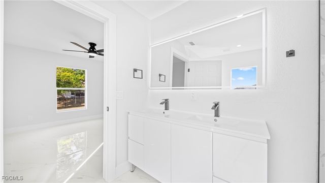 343 NE 25th TER, Cape Coral, FL 33909