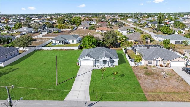 343 NE 25th TER, Cape Coral, FL 33909