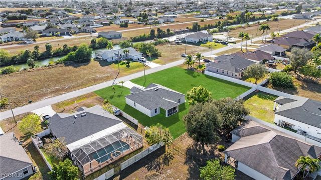 343 NE 25th TER, Cape Coral, FL 33909