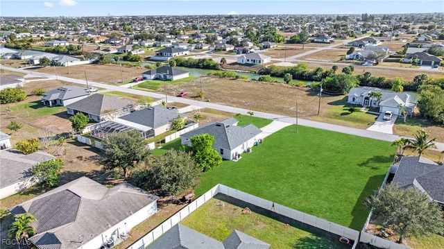 343 NE 25th TER, Cape Coral, FL 33909