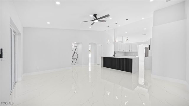 343 NE 25th TER, Cape Coral, FL 33909