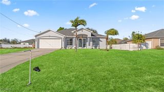 343 NE 25th TER, Cape Coral, FL 33909