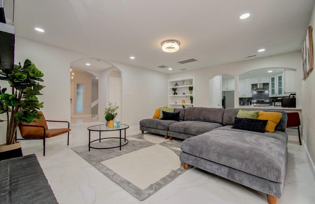 8623 Parasol Lane, Houston, TX 77064