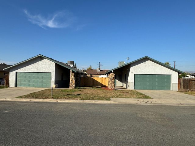 220 & 222 E Mountain View Avenue, Porterville, CA 93257