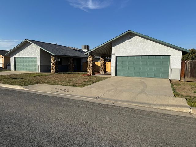 220 & 222 E Mountain View Avenue, Porterville, CA 93257
