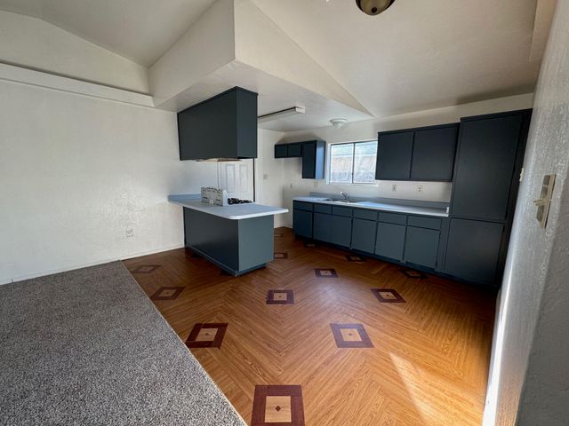 220 & 222 E Mountain View Avenue, Porterville, CA 93257