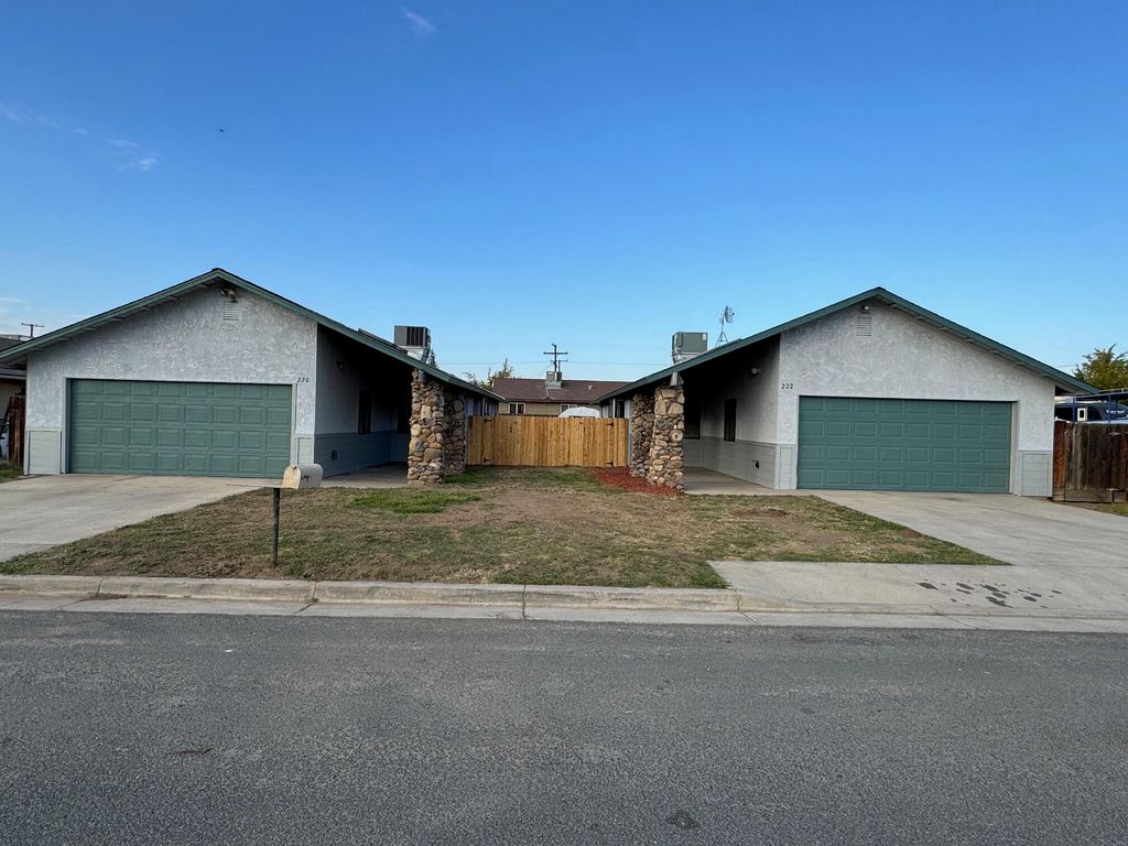 220 & 222 E Mountain View Avenue, Porterville, CA 93257