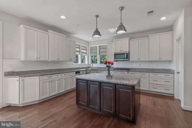 1135 DARGON QUARRY LN, Brunswick, MD 21716