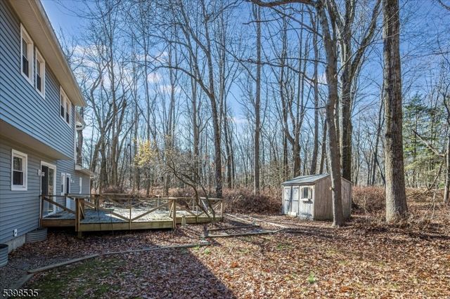 9 Shadetree Pl, Washington Twp., NJ 07853