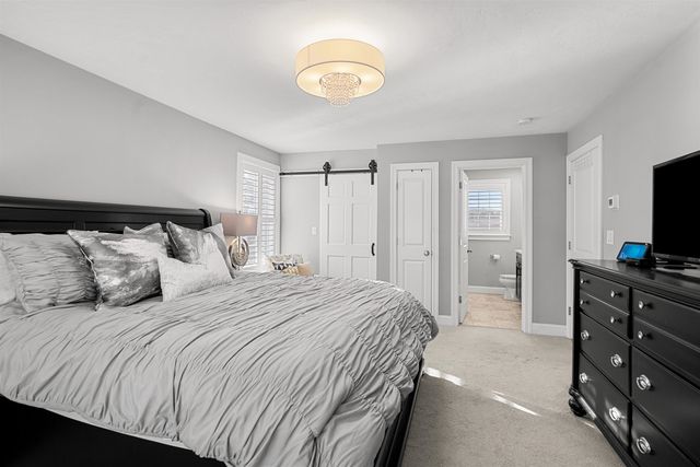 2 Chestnut Hill Drive, Sandown, NH 03873