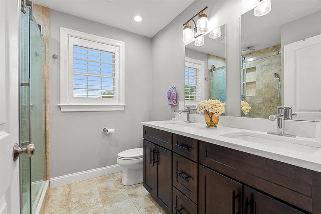 2 Chestnut Hill Drive, Sandown, NH 03873