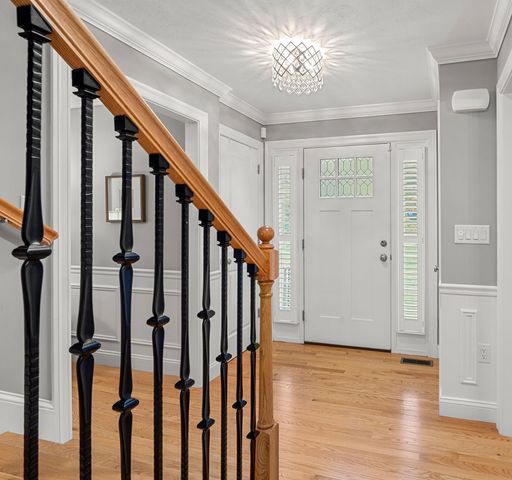 2 Chestnut Hill Drive, Sandown, NH 03873