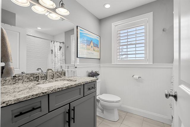 2 Chestnut Hill Drive, Sandown, NH 03873