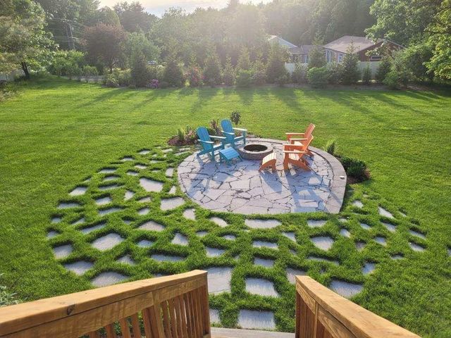 2 Chestnut Hill Drive, Sandown, NH 03873