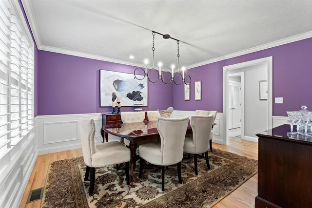 2 Chestnut Hill Drive, Sandown, NH 03873