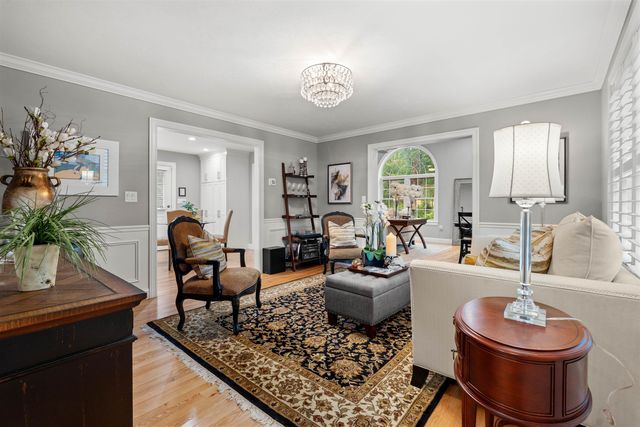 2 Chestnut Hill Drive, Sandown, NH 03873