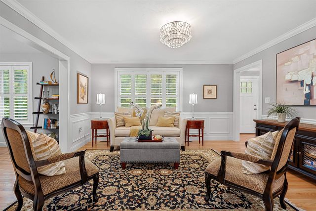 2 Chestnut Hill Drive, Sandown, NH 03873