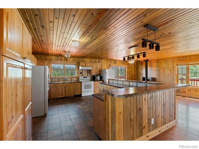 2515 Davis Ranch Road, Bellvue, CO 80512