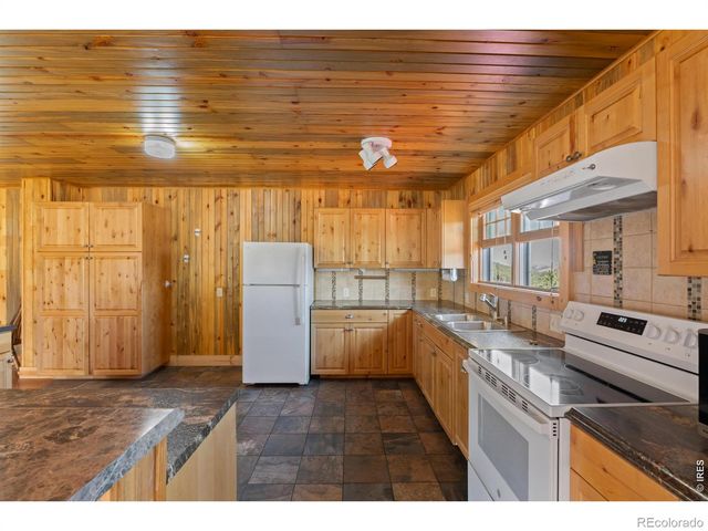 2515 Davis Ranch Road, Bellvue, CO 80512