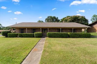 314 Cedar Street, Mt Pleasant, TX 75455