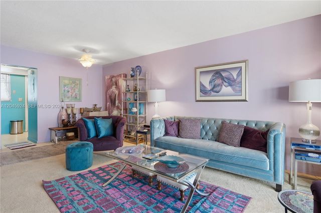 3000 Marcos Dr P612, Aventura, FL 33160