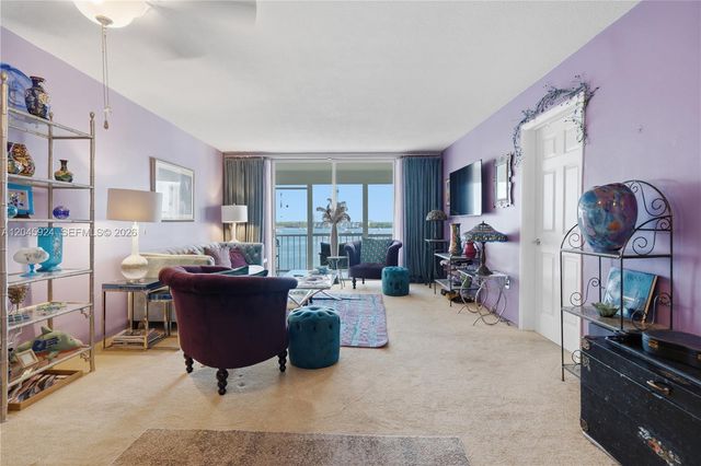 3000 Marcos Dr P612, Aventura, FL 33160