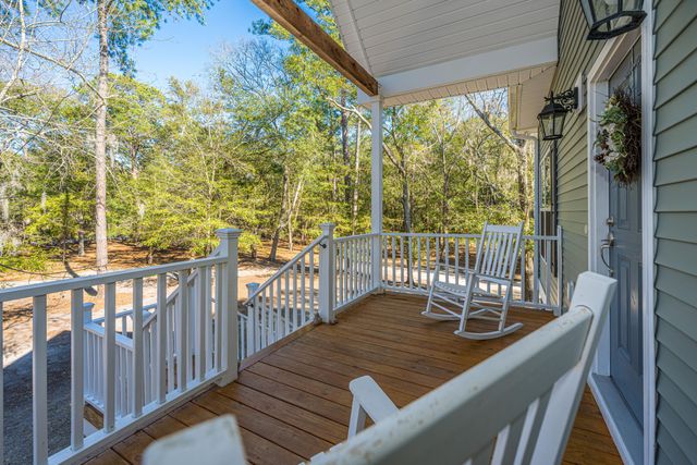 8990 Palmetto Road, Edisto Island, SC 29438