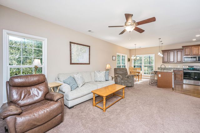 8990 Palmetto Road, Edisto Island, SC 29438