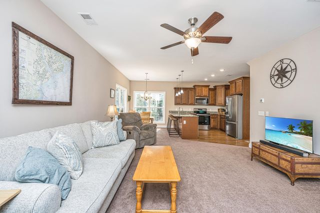 8990 Palmetto Road, Edisto Island, SC 29438