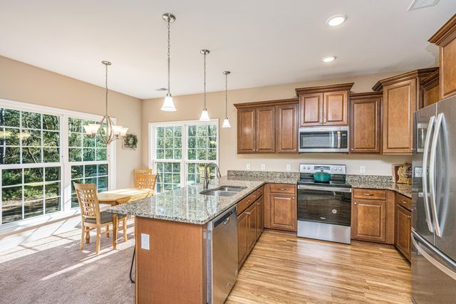 8990 Palmetto Road, Edisto Island, SC 29438