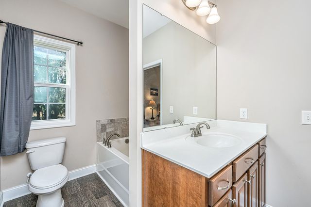 8990 Palmetto Road, Edisto Island, SC 29438