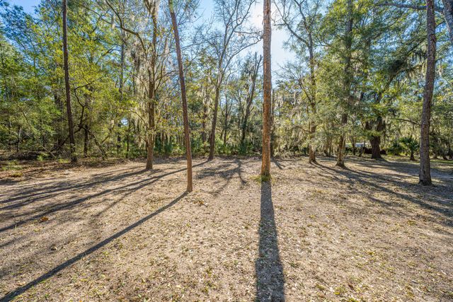 8990 Palmetto Road, Edisto Island, SC 29438