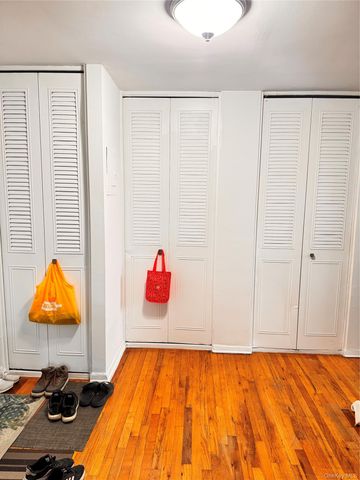 144-24 37 Avenue 6B, Flushing, NY 11354