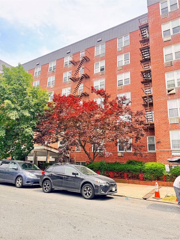 144-24 37 Avenue 6B, Flushing, NY 11354