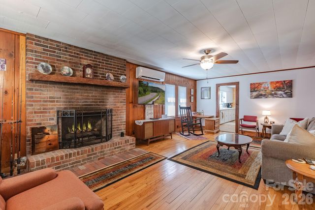 2202 NC 226A Highway, Marion, NC 28752