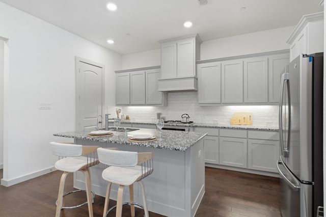 2221 Lasso Lane, Carrollton, TX 75010