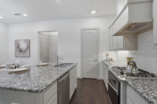2221 Lasso Lane, Carrollton, TX 75010