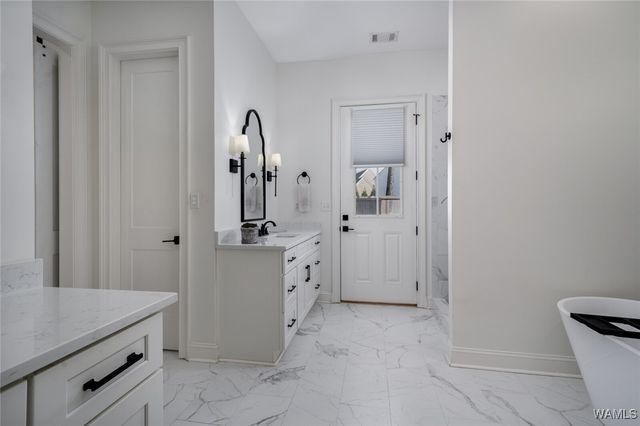 5821 Edgefield, Tuscaloosa, AL 35406