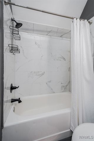 5821 Edgefield, Tuscaloosa, AL 35406